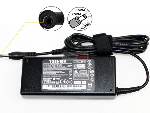 Toshiba 19V 90W Gyári Laptop tápegység